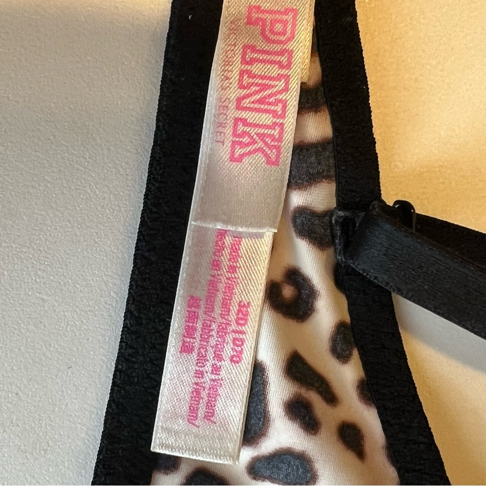 32D  PINK VS  ware everywhere bra  like new - Picture 5 of 5